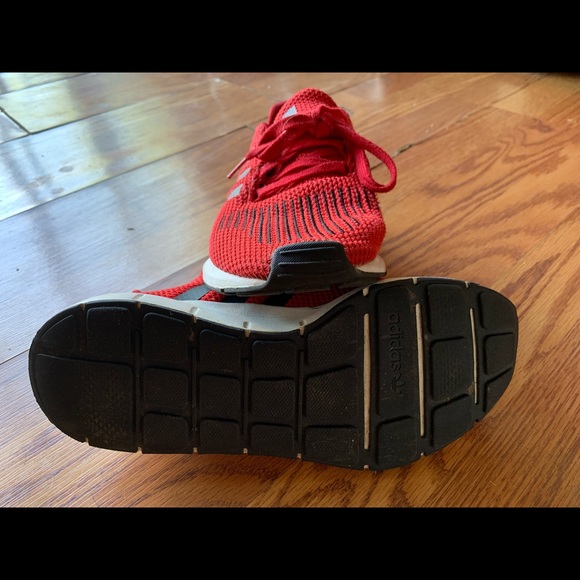 Nike - Picture 2 of 3